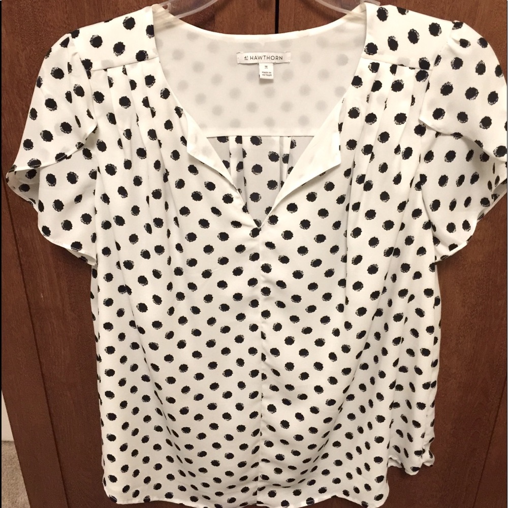 Stitch Fix 41 Hawthorne polka dot blouse. Size 1X.